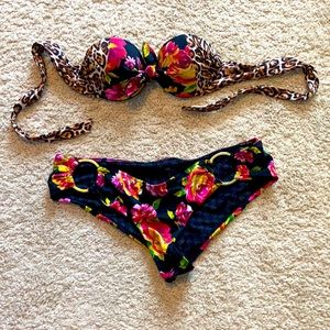 Victoria’s Secret bikini